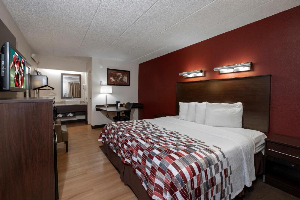 Superior King Room Smoke Free interior